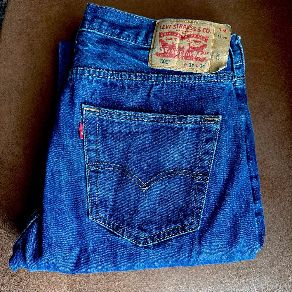 Levi’s 501 (34/34) Button Fly Medium/Dark Wash Blue Denim Jeans- OG Straight Leg - Picture 8 of 9